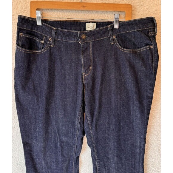 Levi's Bold Curve Jeans Size 20 Womens Mid Rise Dark Wash Blue Denim Bootcut - Picture 3 of 11